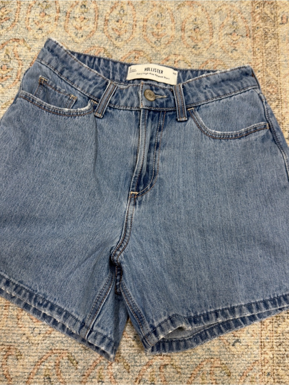 Hollister curvy high-rise relaxed Light Blue Denim Jean Shorts size 25